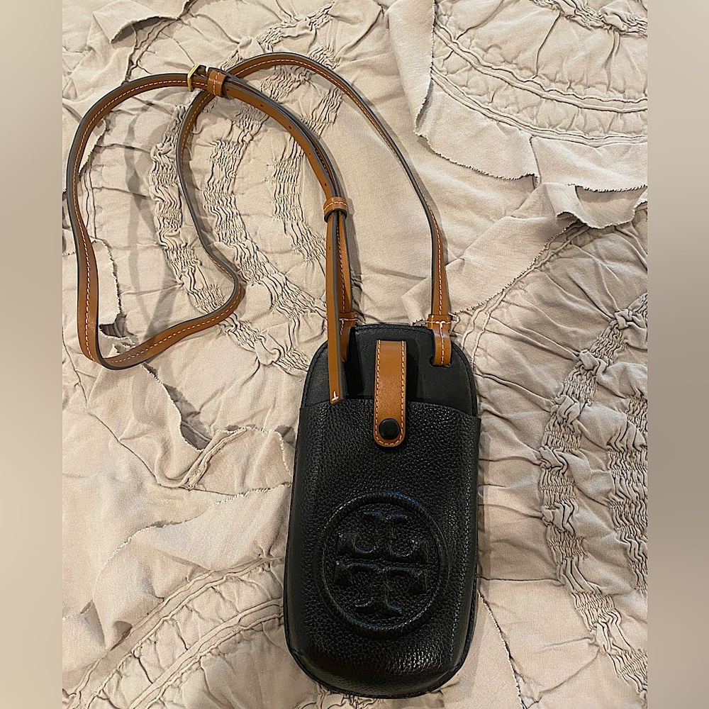 Tory Burch phone crossbody- great condition